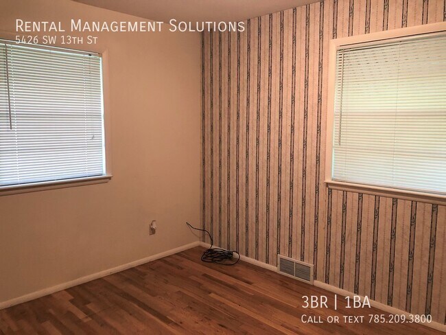 Building Photo - *HILLSDALE NEIGHBORHOOD* 5426 SW 13th St- ...