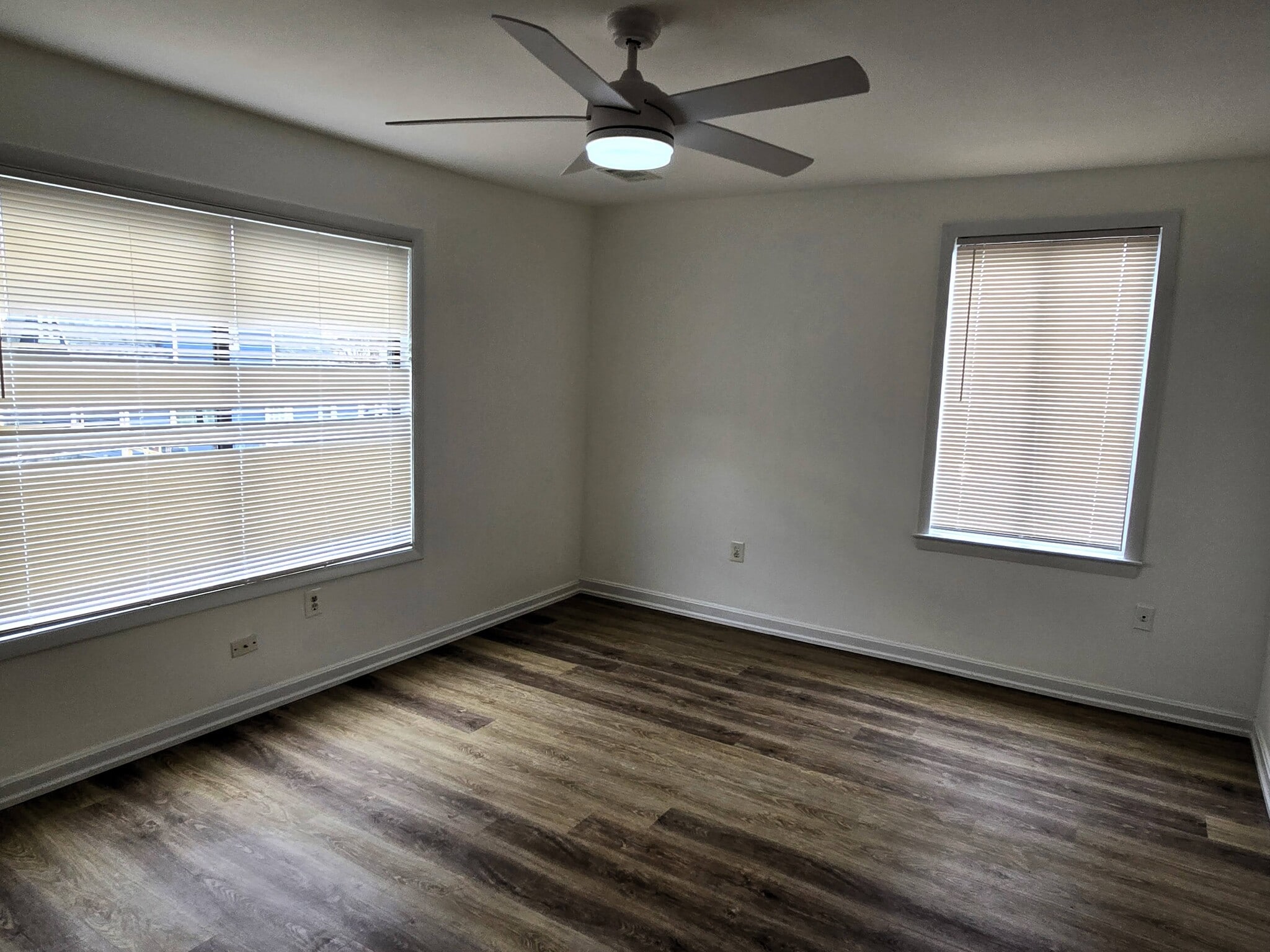 Building Photo - 2033 N Cameron St