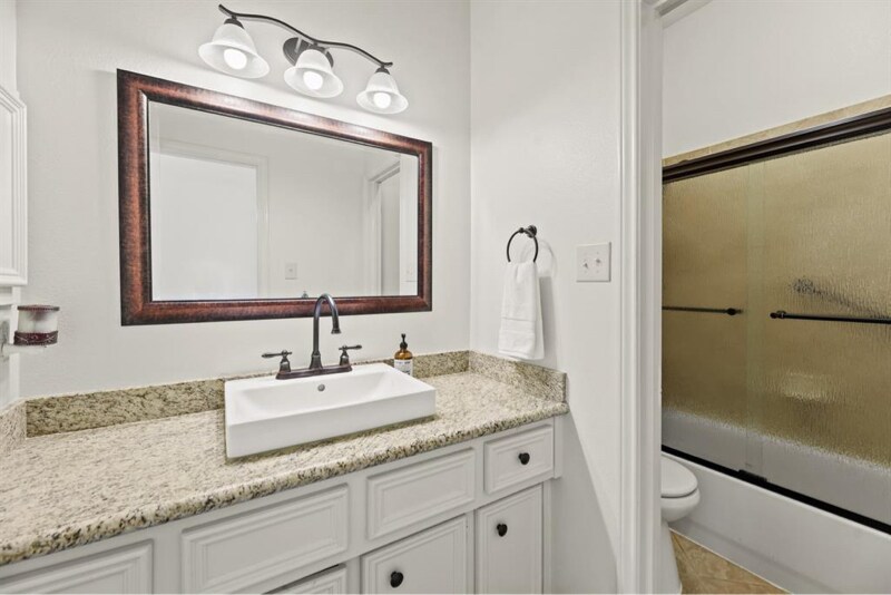 Building Photo - 31802 Forest Oak Ln