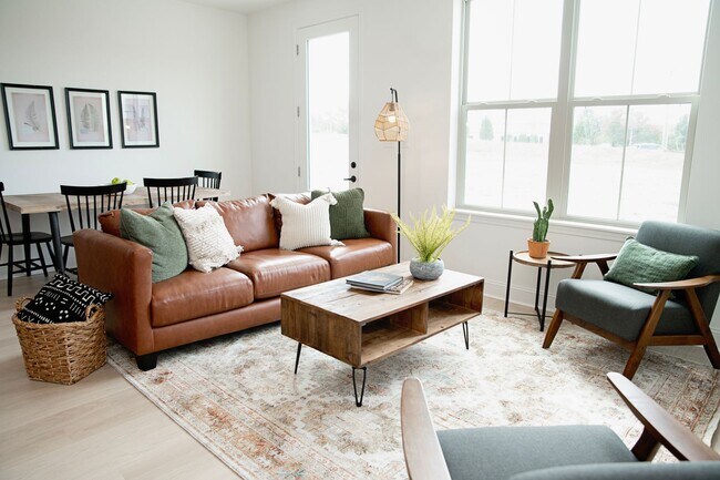 Building Photo - Modern 3-Bed, 2.5-Bath Townhome — $1000 Move-In Credit!