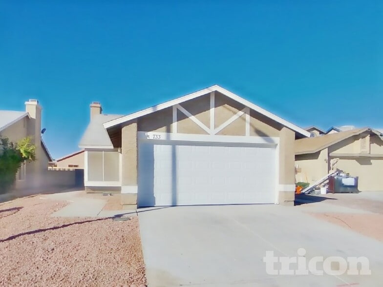 Primary Photo - 733 Reagan Dr