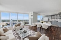 Building Photo - 1 Renaissance Square