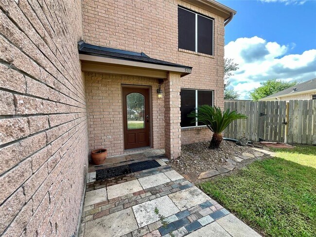 Building Photo - 5517 Rio Sabinas St