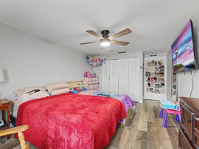 Building Photo - 8304 Dasa Pl