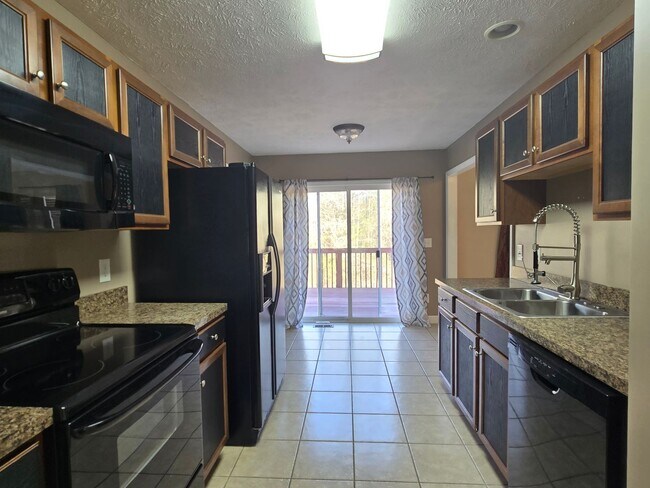 Building Photo - 197 Rolling Stone Ct