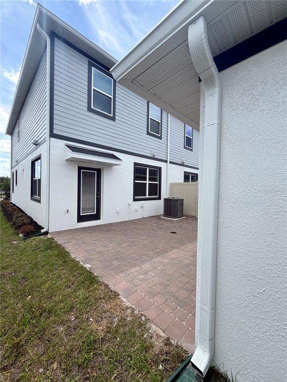 Building Photo - 5222 Ctr Lk Rnch Blvd