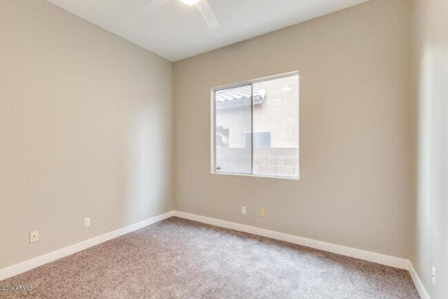 Building Photo - Remodeled 3-bedroom in Chandler