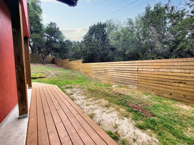 Building Photo - 325 Southwind Rd