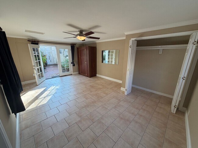 Building Photo - East Sacramento Home | 3 bedroom / 2 bathroom |1 bedroom 1 bath ADU | Available Now!