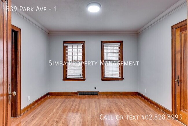 Building Photo - 539 Park Ave