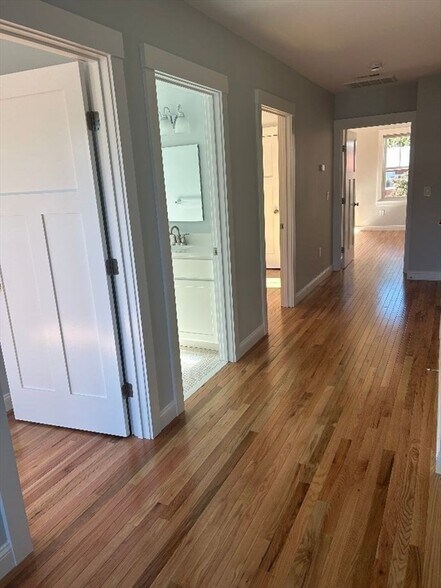 Building Photo - 29 Orange St