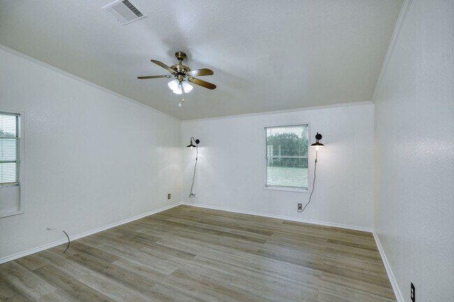 Building Photo - 132 Co Rd 247