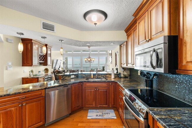 Building Photo - 5279 Isla Key Blvd S