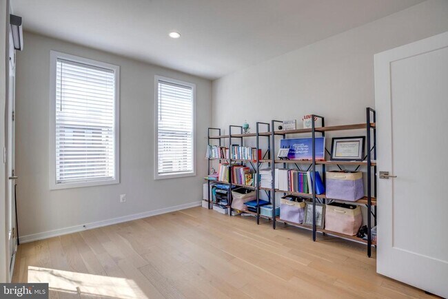 Building Photo - 14371 Beckett Glen Cir