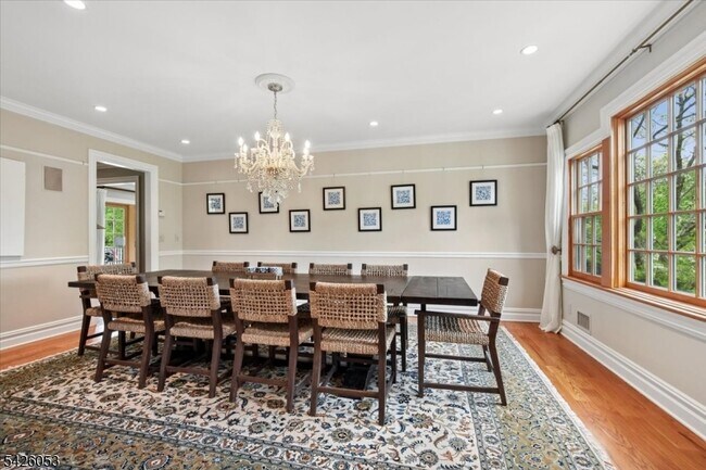 Building Photo - 236 Long Hill Dr