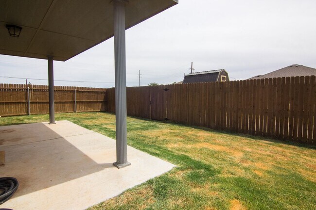 Building Photo - 3 bed 2 bath - Frenship ISD