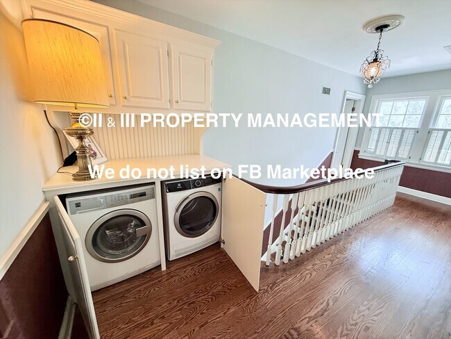 Building Photo - 1314 W Red Bridge Rd