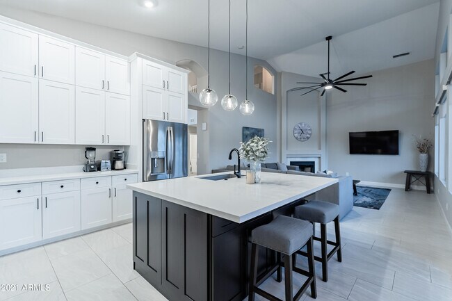 Building Photo - 21525 N 58th Dr