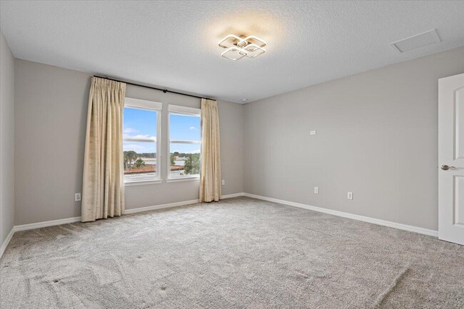 Building Photo - 10437 SW Captiva Dr