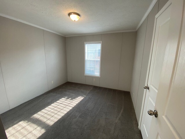 Building Photo - 10 Bradley Ln