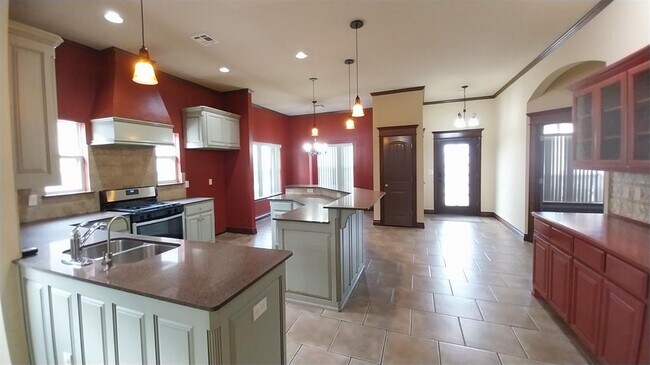 Building Photo - 4304 NW 164th Terrace