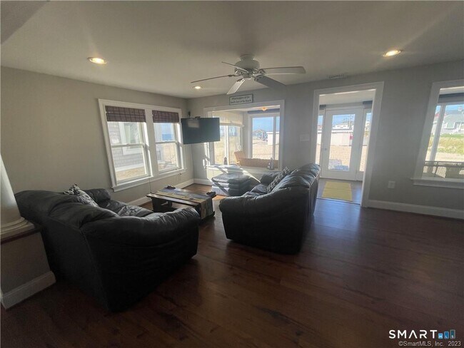 Building Photo - 21 Seaside Ln