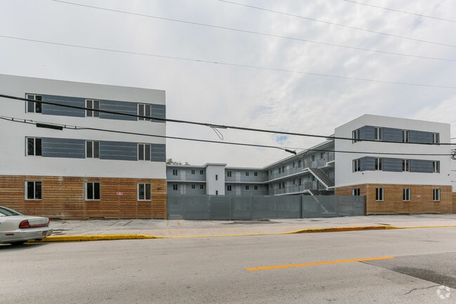 Building Photo - 540 NW 7th St