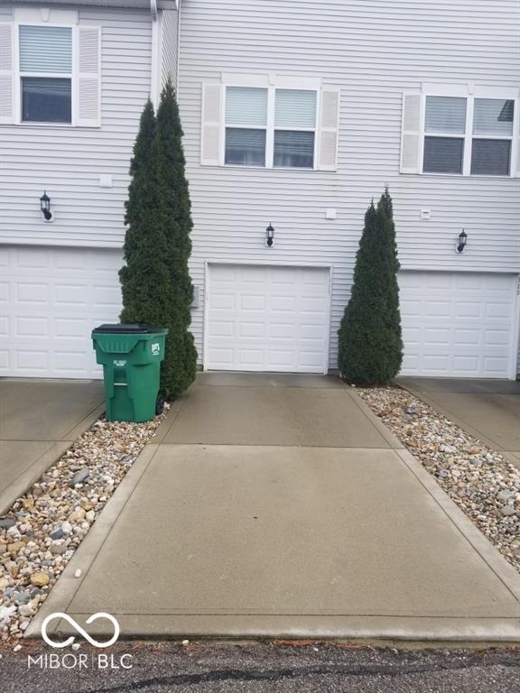 Building Photo - 12030 Zircon Ln