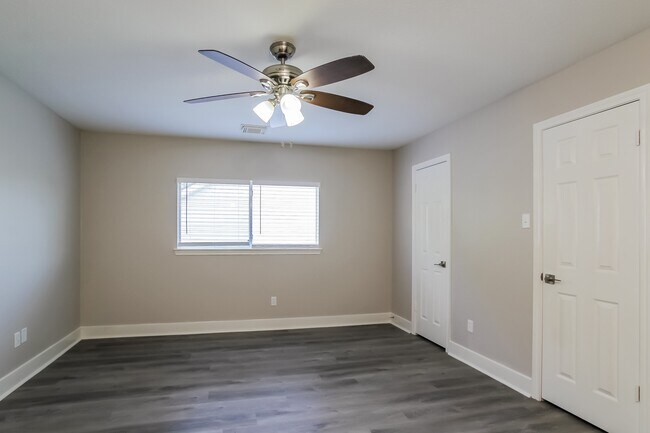 Building Photo - 6026 Egypt Dr