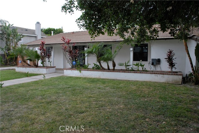 Primary Photo - 7055 Corbin Ave
