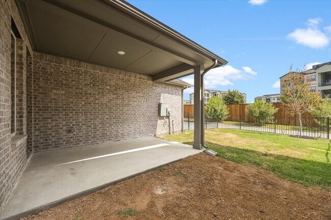 Building Photo - 1814 Waterwalk Dr