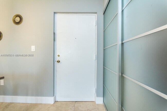 Building Photo - 17620 Atlantic Blvd