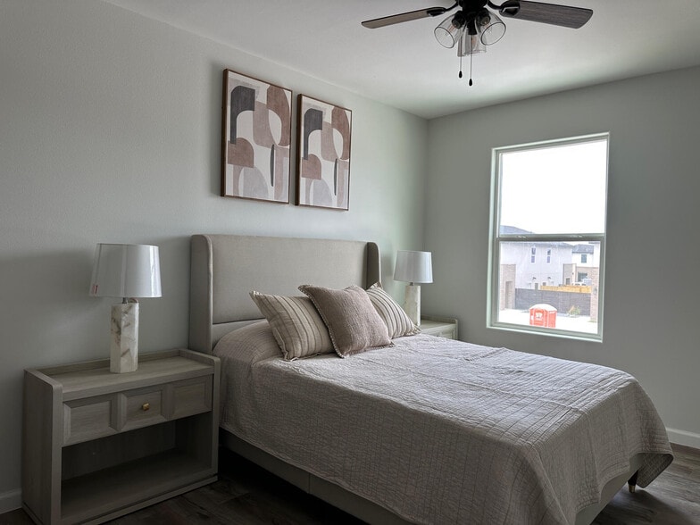 Building Photo - 4900 Tyler Ave