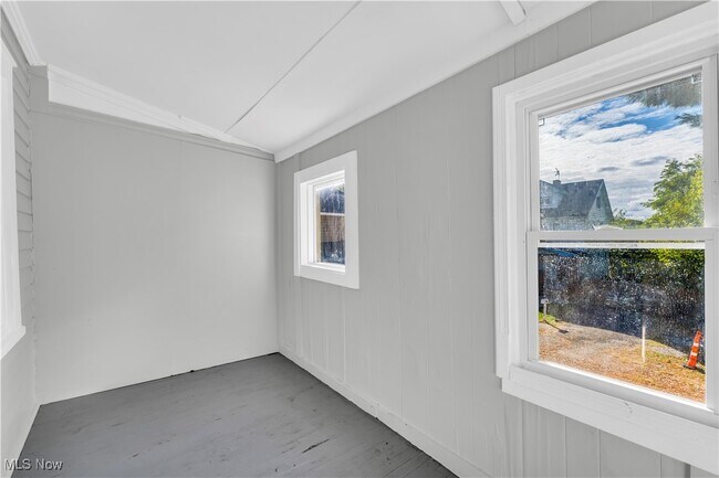 Building Photo - 3118 W 30th St