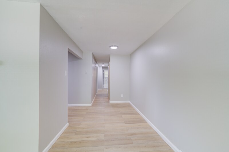 Building Photo - 4059 Esseldale Dr