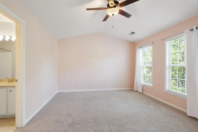 Building Photo - 3563 Views Trce