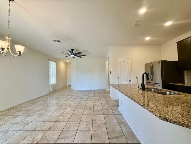 Building Photo - 6116 Sunflower Path