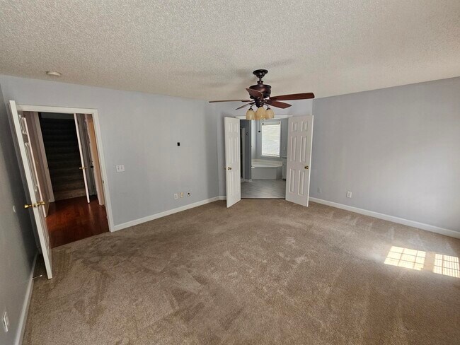 Building Photo - 219 Plantation Pointe Dr