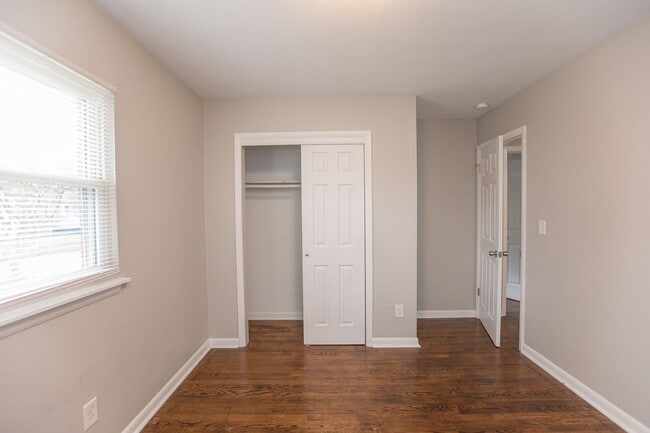 Building Photo - 9275 Hickory St