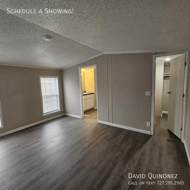 Building Photo - 5514 Kelso-