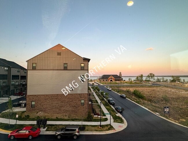 Building Photo - 1636 Kirkman St