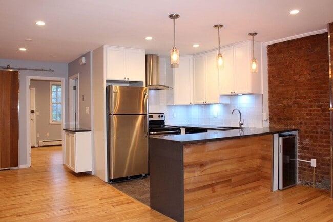 Building Photo - 1209 Palisade Ave