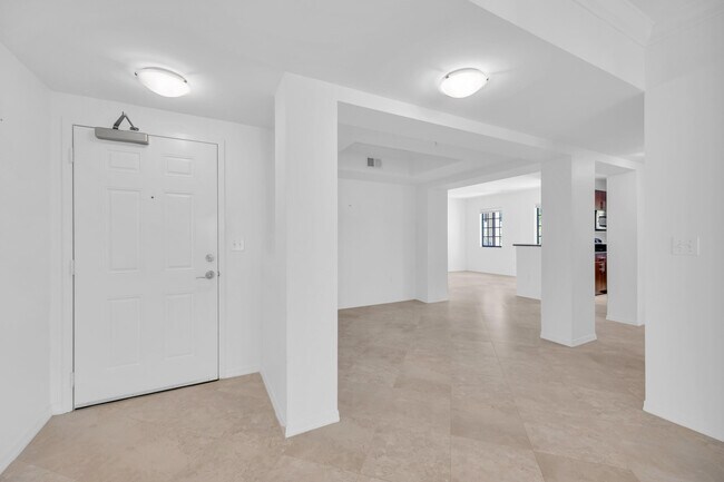 Building Photo - 4907 Midtown Ln