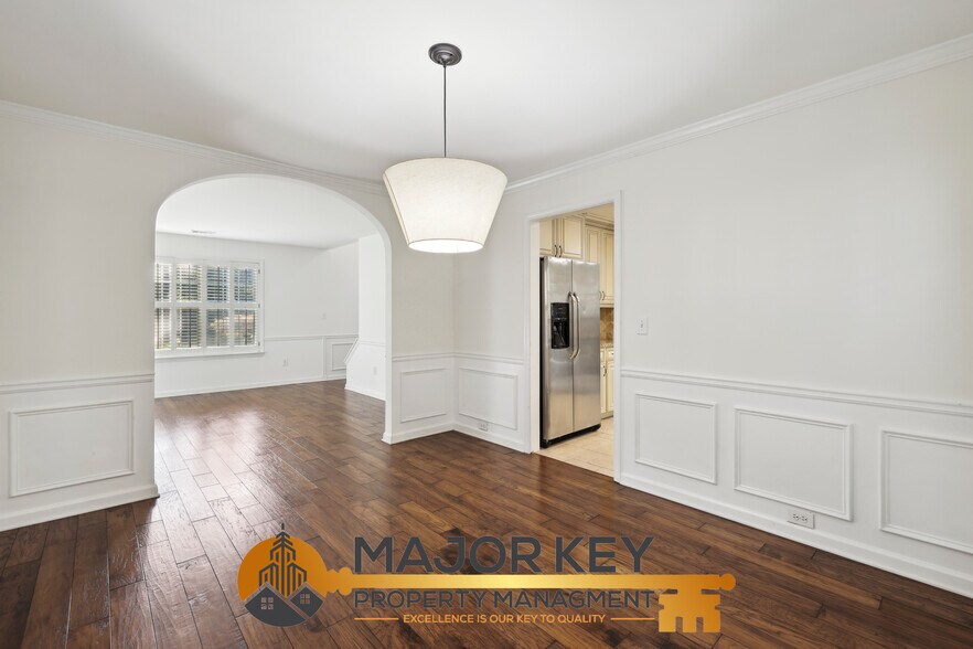 Building Photo - 1620 Midland Ct