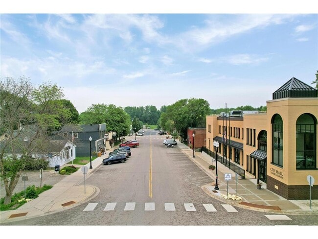 Building Photo - 645 Ramsey Cir