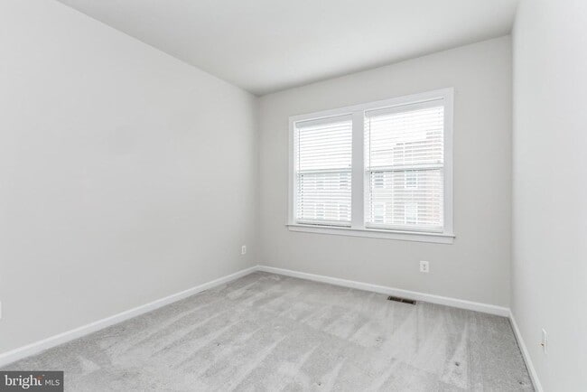 Building Photo - 20763 Heron Landing Dr