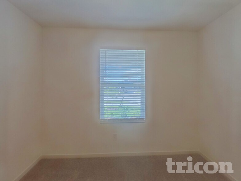 Building Photo - 10712 Cowhide Ln