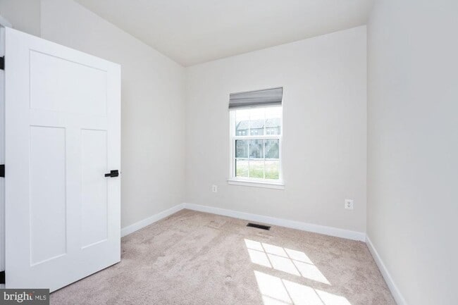 Building Photo - 1328 Trestle Dr