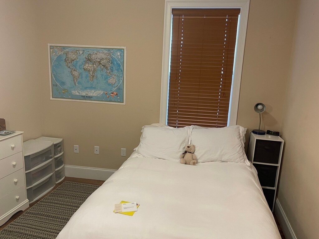 Building Photo - 7 Wendell Plz