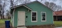 Building Photo - Adorable newer construction home!